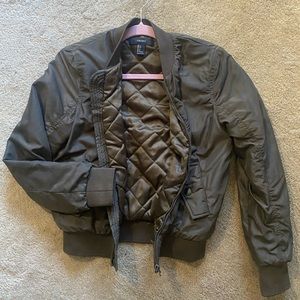 Olive green women’s bomber jacket